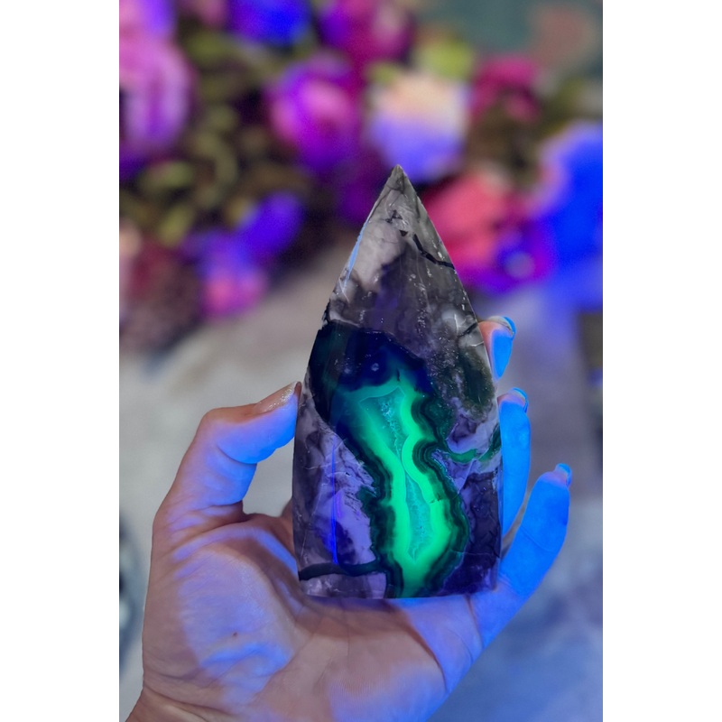 Volcano Agate Teardrop Freeform, UV Fluorescent Green Crystals (ONLINE ORDER ONLY)