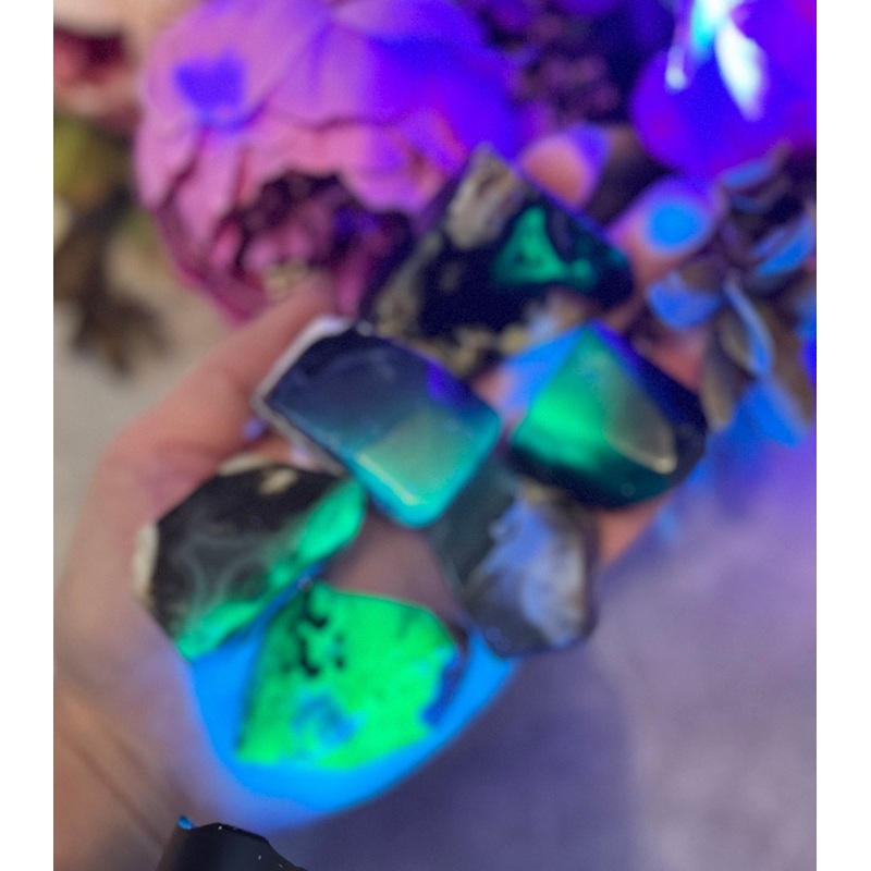 Volcano Agate Tumbled Freecubes, UV Green Fluorescent Minerals (ONLINE ORDER ONLY)