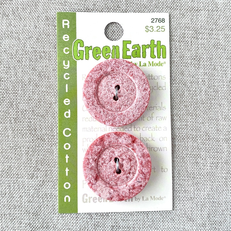 2768 Pink Recycled – Green Earth by La Mode – 2 Holes – 28mm – Pink (ONLINE ORDER ONLY)