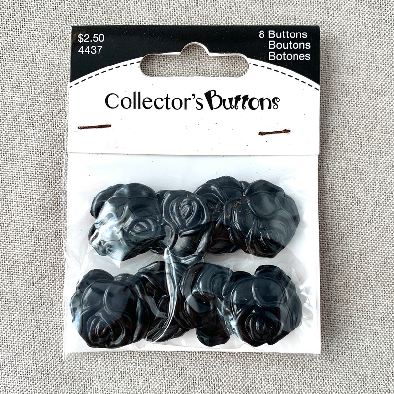 4437 Roses – Collectors Buttons – 1 Hole Shank Button – 23mm – Black (ONLINE ORDER ONLY)