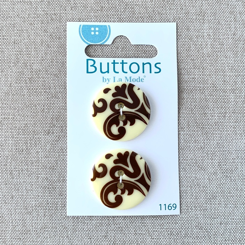 1169 Damask – La Mode – 2 Holes – 25mm – Brown Cream (ONLINE ORDER ONLY)