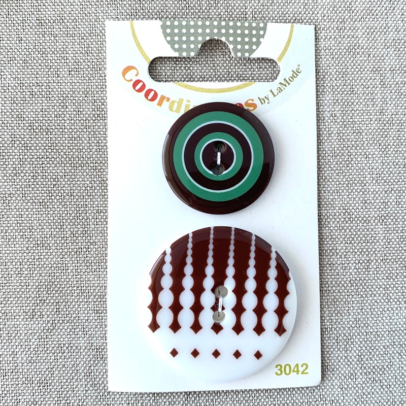 3042 – Coordinates – 2 Hole – Assorted Sizes – Green Brown White (ONLINE ORDER ONLY)