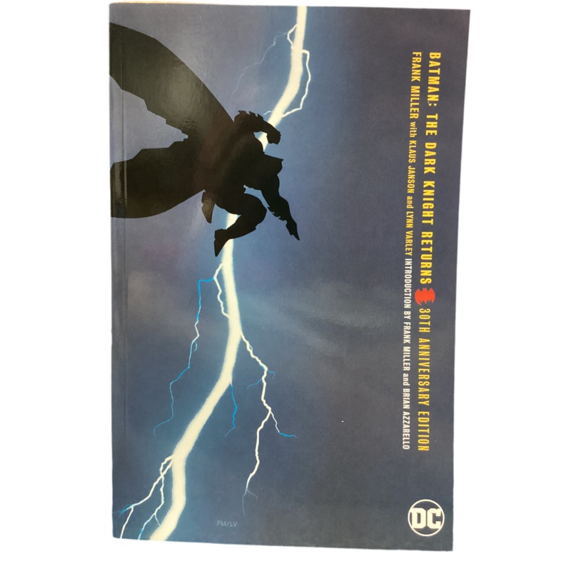Batman: The Dark Knight Returns 30th Anniversary Edition (ONLINE ORDER ONLY)