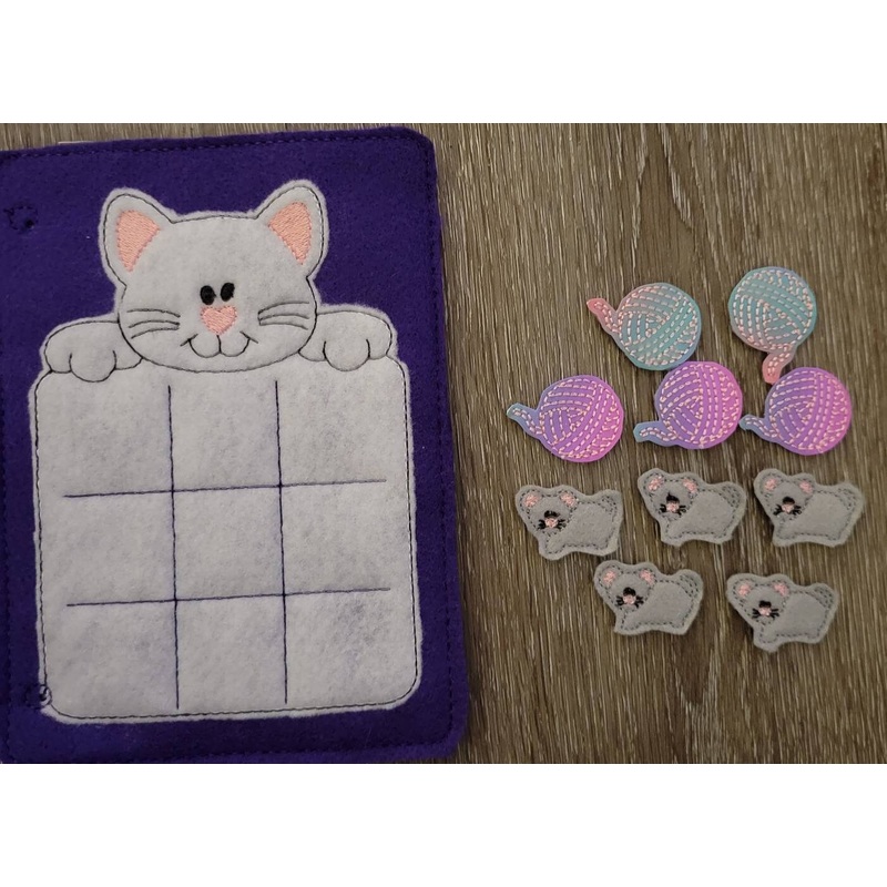 Cat Tic Tac Toe Game Board Quiet Book Page with mice and yarn ball pieces – birthday party favor – stocking stuffer – Classic Game (ONLINE ORDER ONLY)