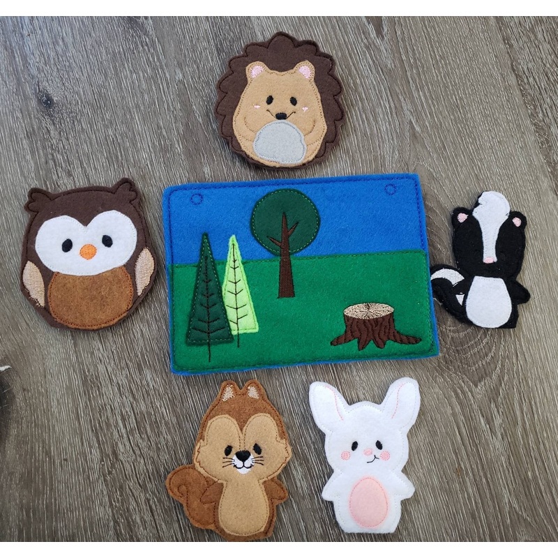 Felt finger puppet animal – Woodland Animal quiet book page –  Gift for kids – habitat – forest animals – learning toy – animals and biomes (ONLINE ORDER ONLY)