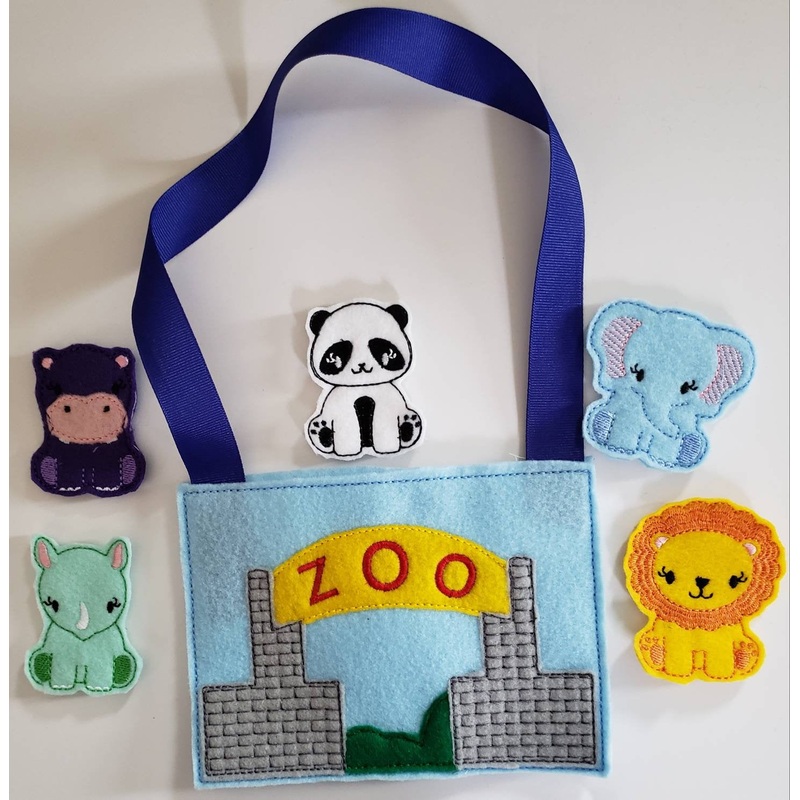 Zoo Animal Finger Puppets –  zoo storage bag – Free Personalization –  Quiet Toy – Busy Bag – Activity Bag – custom colors (ONLINE ORDER ONLY)