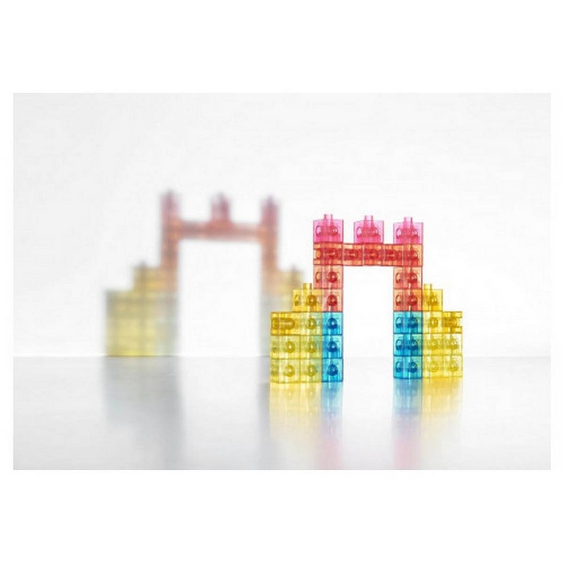 Translucent Linking Cubes  Pk100