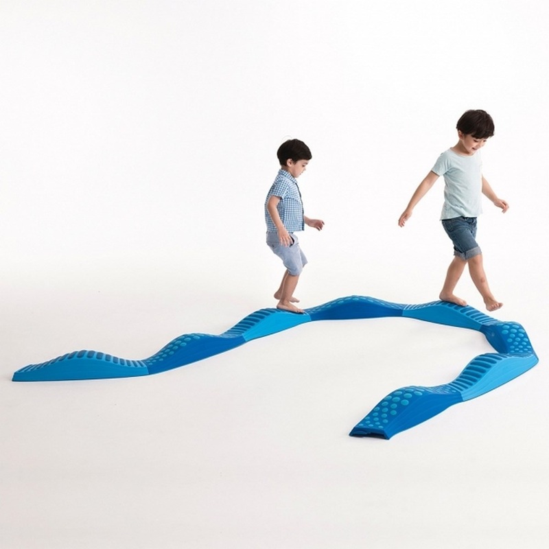 Wavy Tactile Path (Blue)