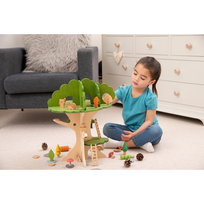 Woodland Trail Treehouse